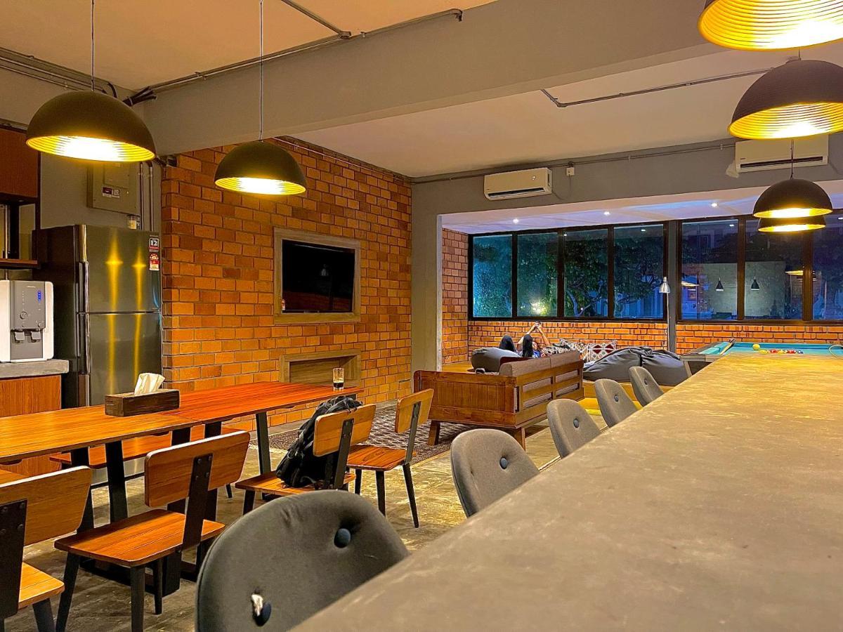 Arch Dormitorio Cenang ปันไตเจอนัง ภายนอก รูปภาพ