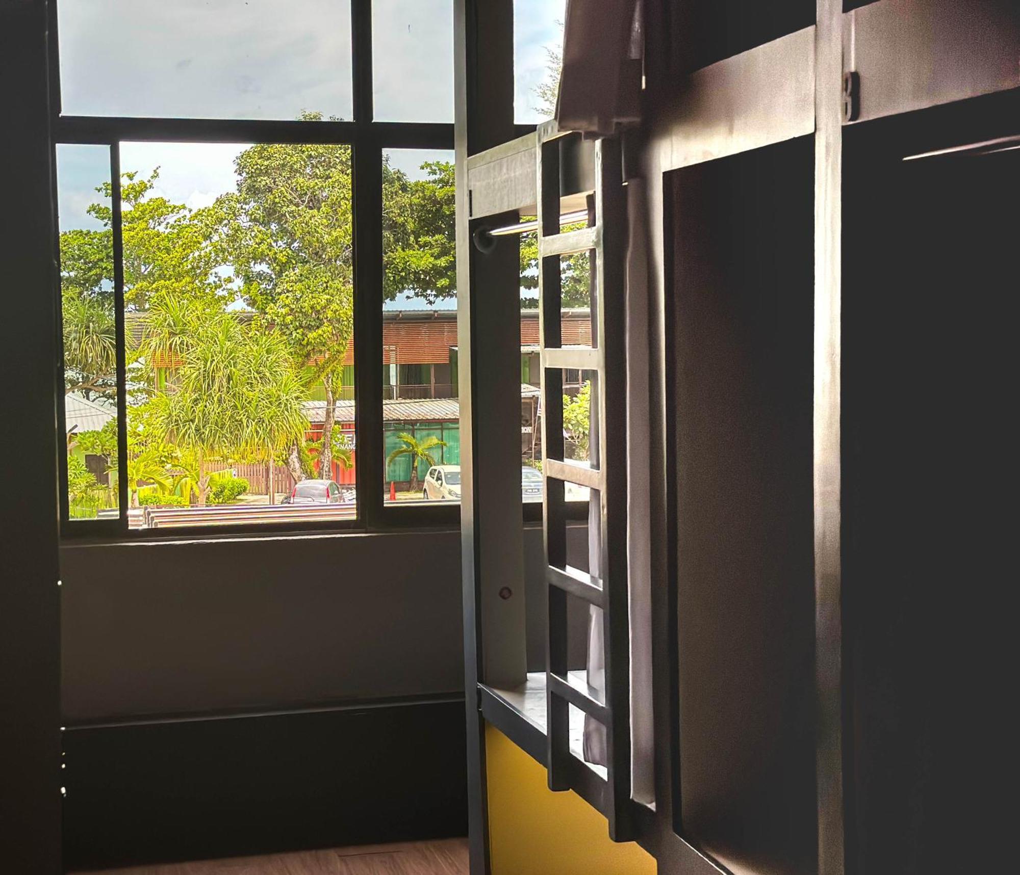 Arch Dormitorio Cenang ปันไตเจอนัง ภายนอก รูปภาพ