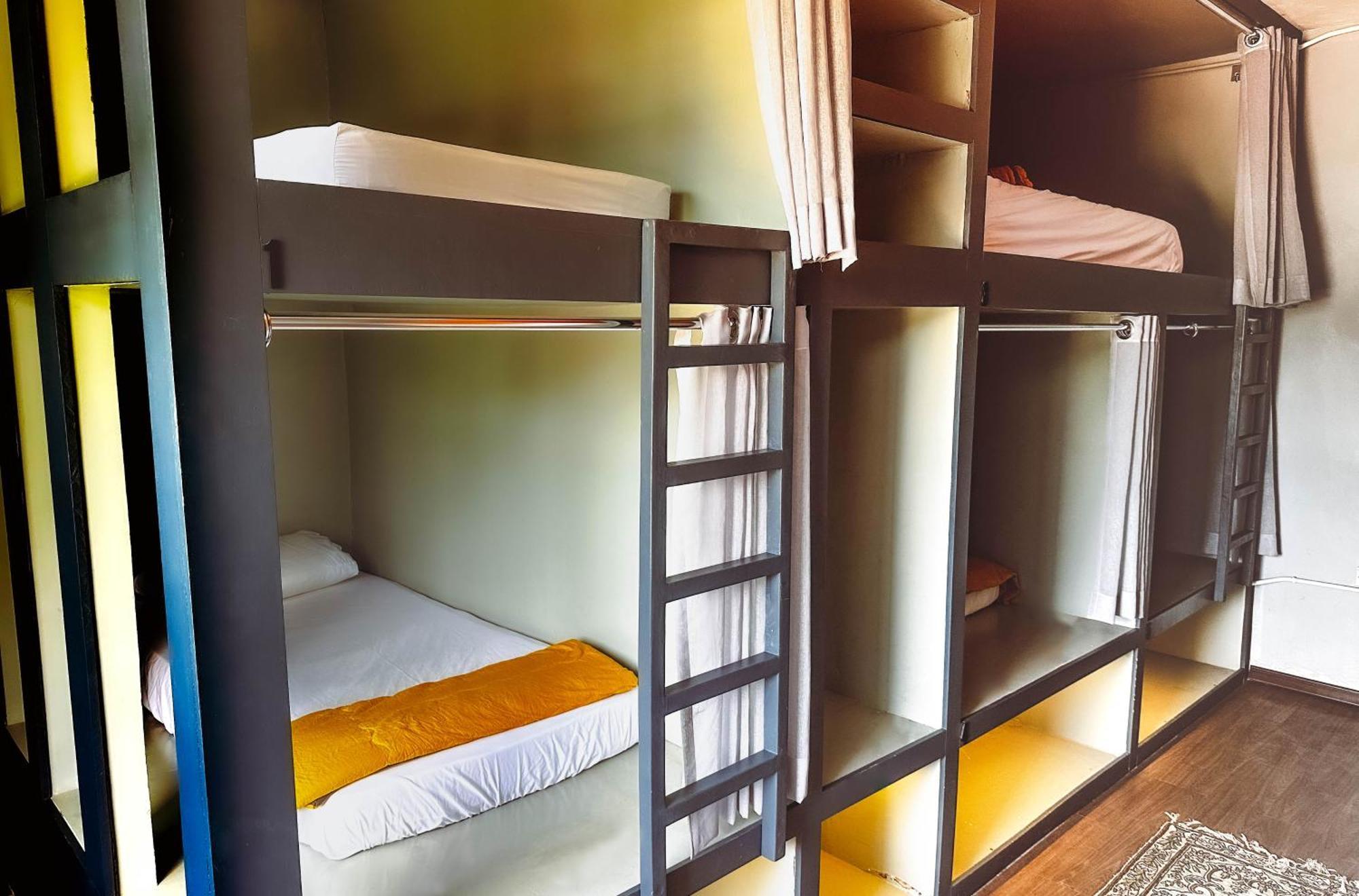 Arch Dormitorio Cenang ปันไตเจอนัง ภายนอก รูปภาพ