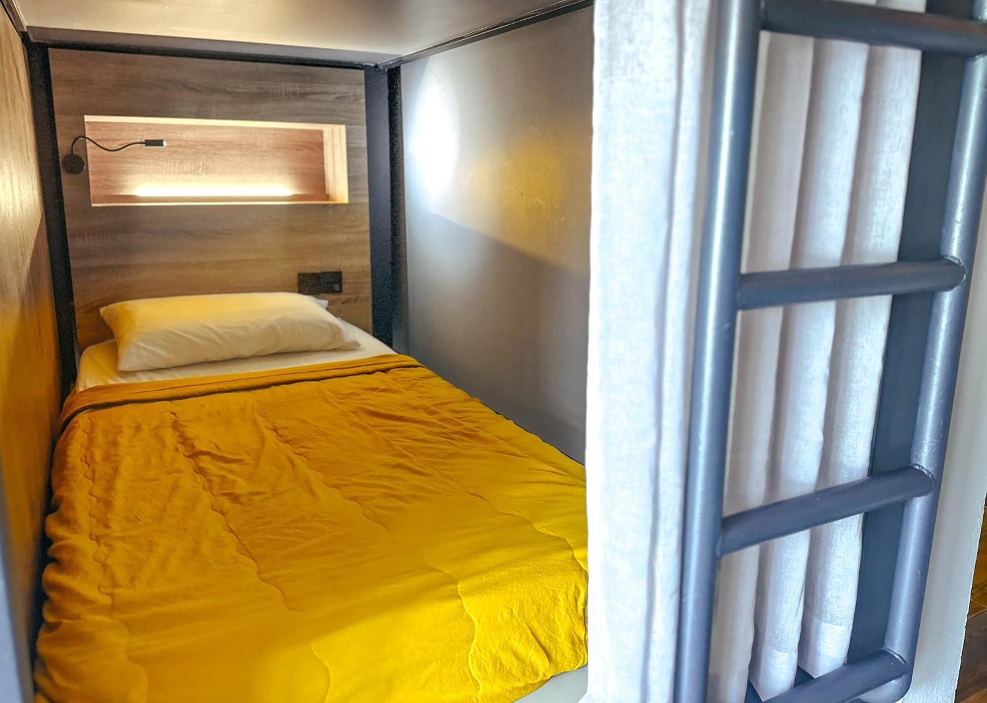 Arch Dormitorio Cenang ปันไตเจอนัง ภายนอก รูปภาพ