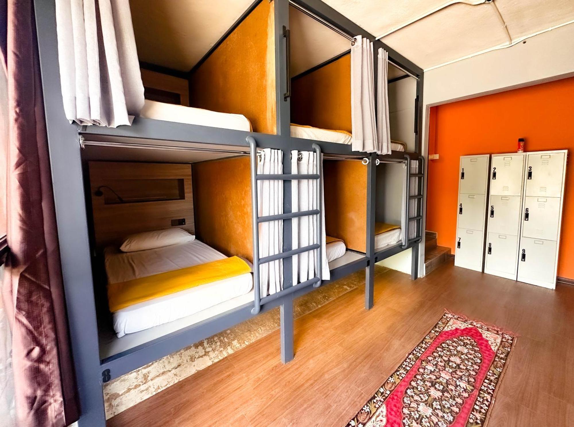 Arch Dormitorio Cenang ปันไตเจอนัง ภายนอก รูปภาพ
