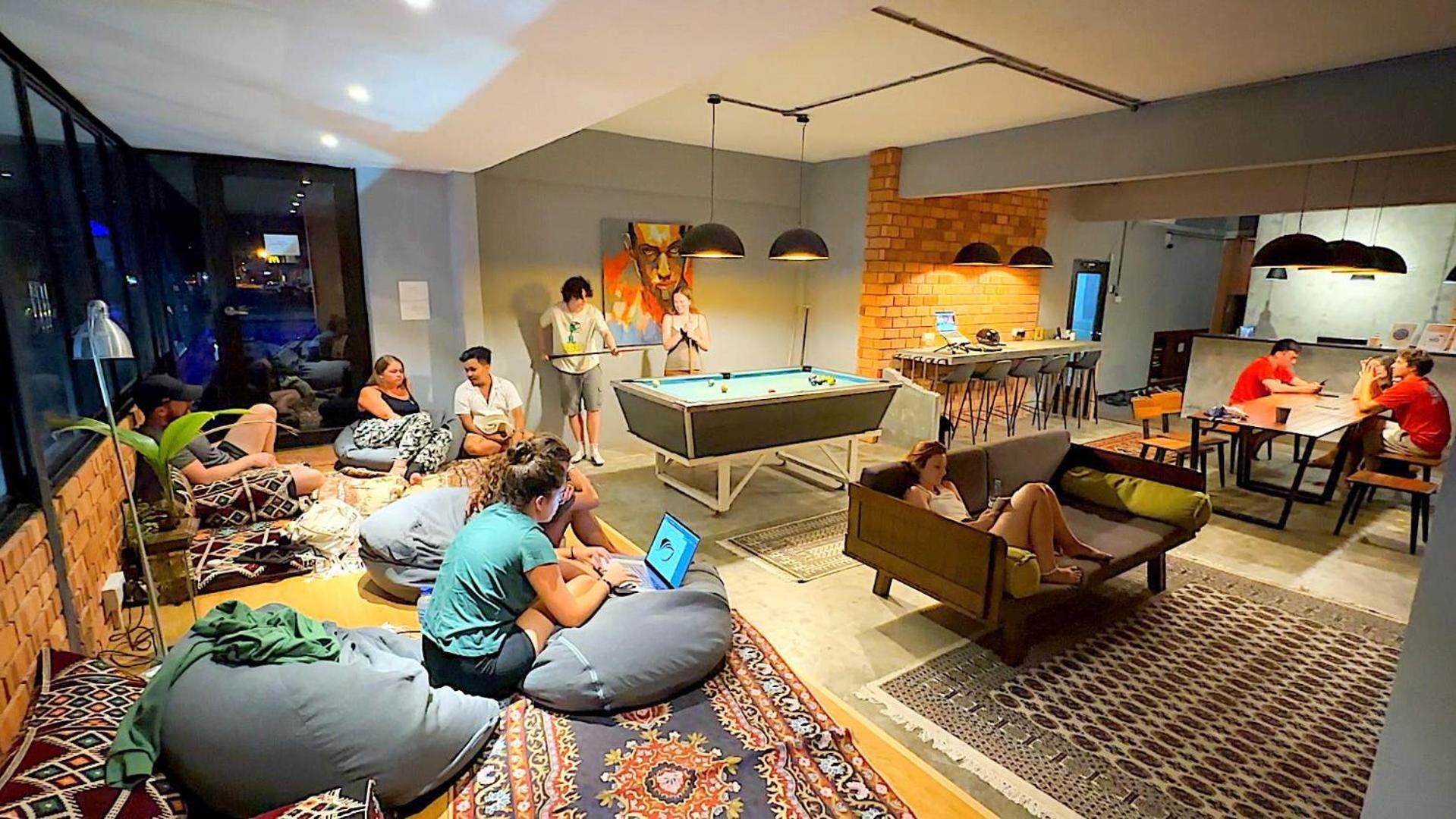 Arch Dormitorio Cenang ปันไตเจอนัง ภายนอก รูปภาพ